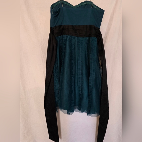 Max & Cleo Dark Jade Sophia Strapless Sweetheart Dress Size 2 Ruffle Tulle - Picture 2 of 16